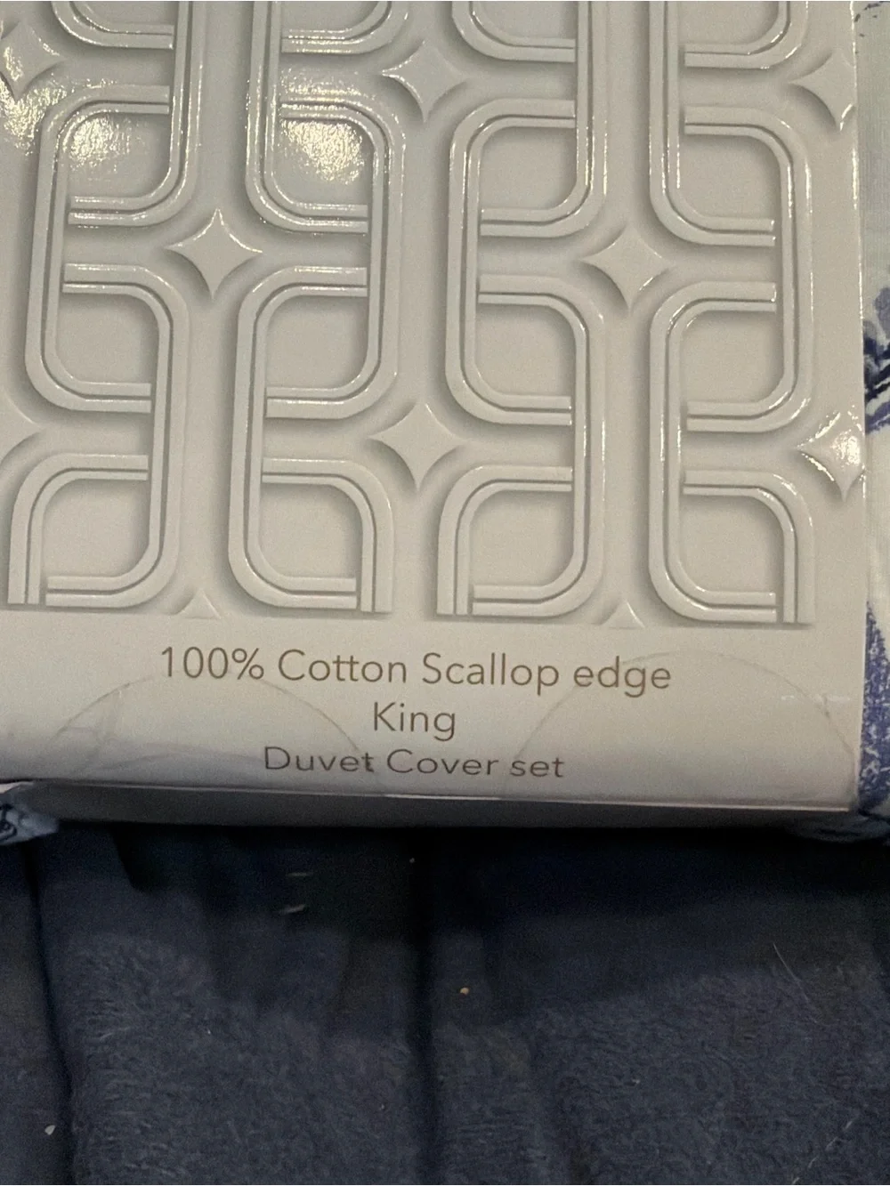 Vantona King Duvet Cover Set in White with Blue Floral Print